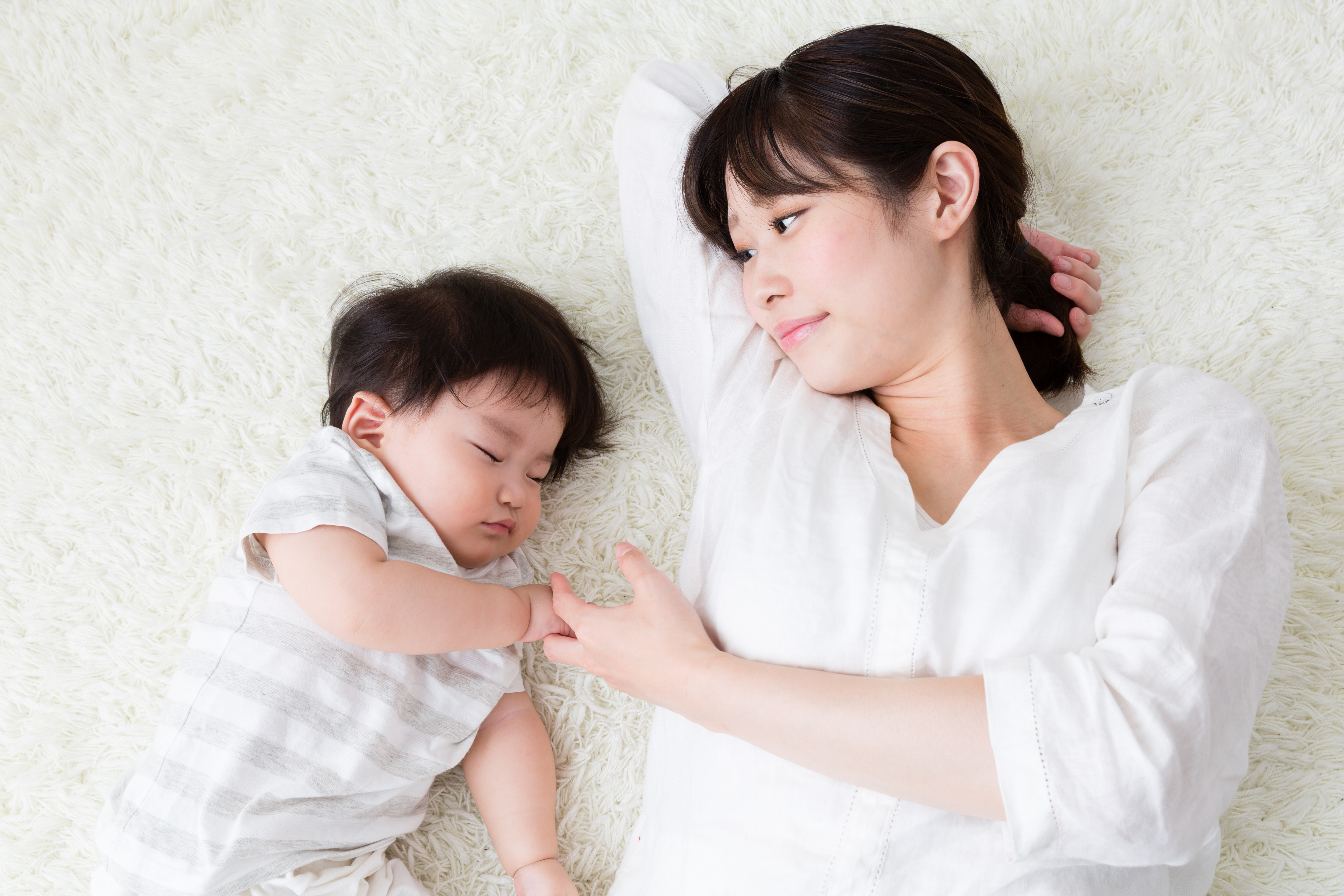 How to make baby sleep through the night ?